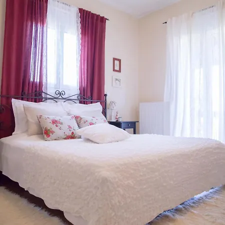 Comfortable With Unique Views * Corinto