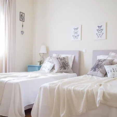 Comfortable With Unique Views Corinth