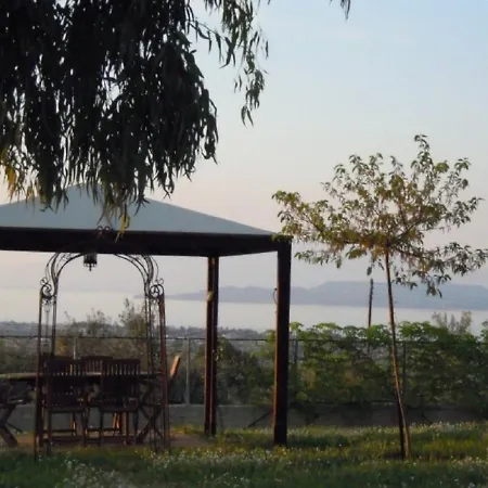 Comfortable With Unique Views *