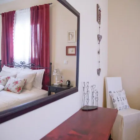 Comfortable With Unique Views Σπίτι διακοπών Corinth