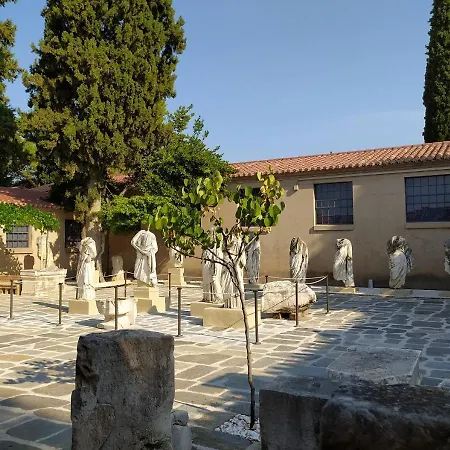 Comfortable With Unique Views