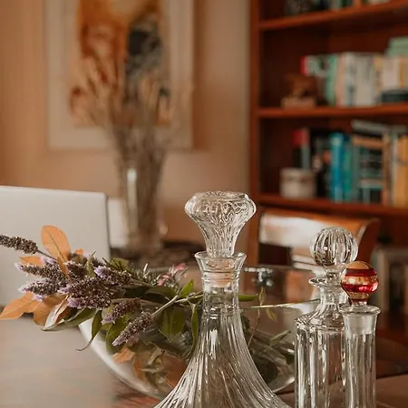 Comfortable With Unique Views *