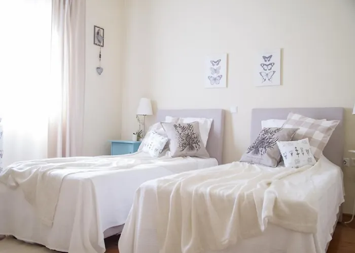 Comfortable With Unique Views Corinth