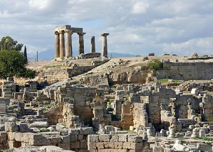 Comfortable With Unique Views * Corinth