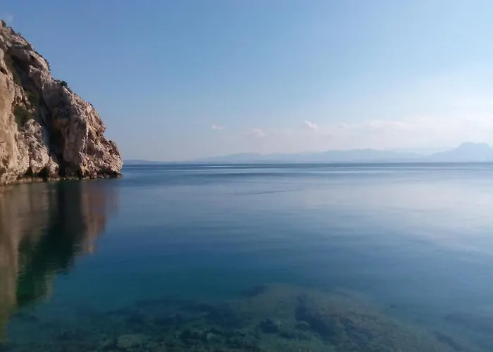 Comfortable With Unique Views Corinth