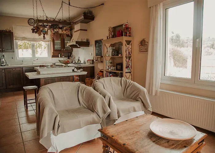 Comfortable With Unique Views *