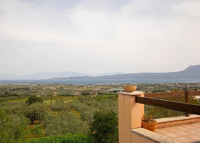 Comfortable With Unique Views * Corinth